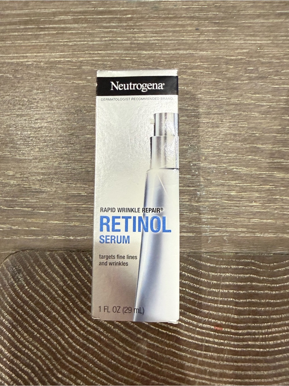 NWT Neutrogena Rapid Wrinkle Repair Retinol Serum for fine lines and wrinkles